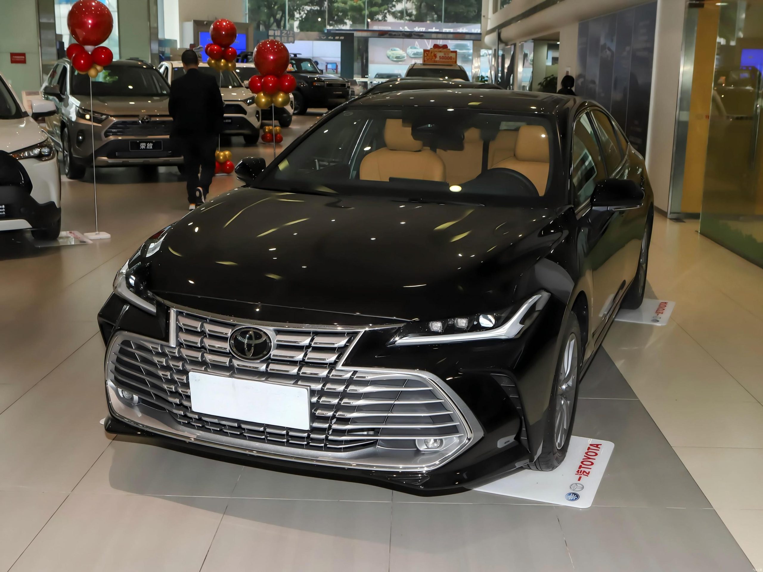 2026 Toyotas Avalon Mid-size Sedan Left-hand Drive Gasoline/Hybrid 4-door, 5-seat Multiple