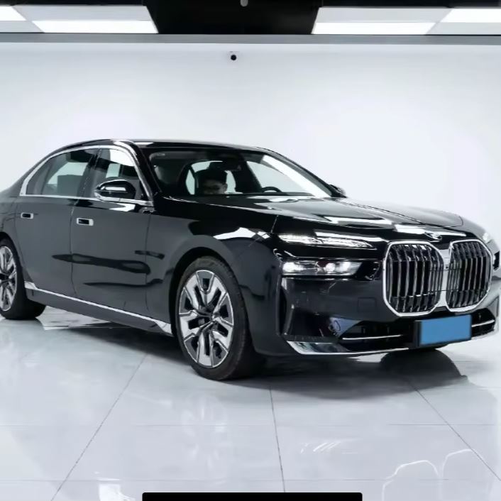 2026 BMW 7 Series - Image 3
