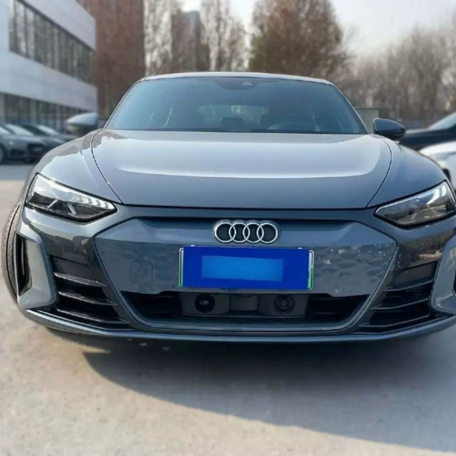 2026 AudiS E-tron SUV CAR