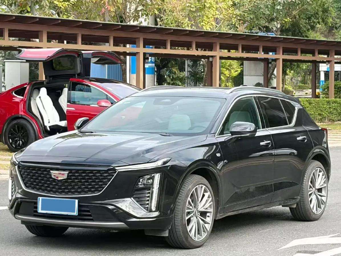 2026 Cadillac GT4 SUV - Image 3