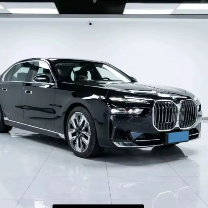 2026 BMW 7 Series sedan CAR
