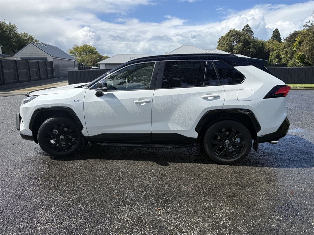 2026 Toyota RAV4 XSE 2.5P HV ECVT AWD SUV/5D/5S Intelligent Safety SUV - Image 7