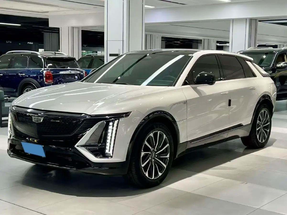 2026 Cadillac IQ Lyriq suv CAR