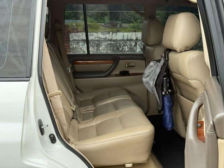 2026 TOYOTAs LANDs CRUISERs 300 V6 SUV | 4.0L Petrol - Image 2
