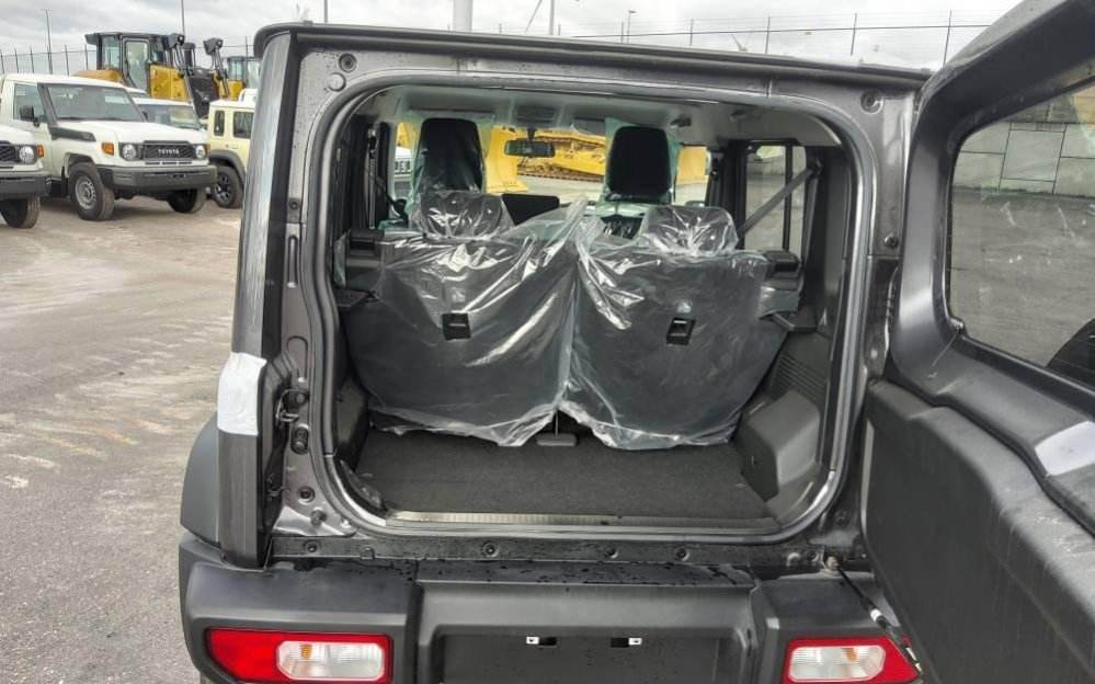 2026 Suzukiis Jimny GLX Cars 1.5L SUV - Image 5