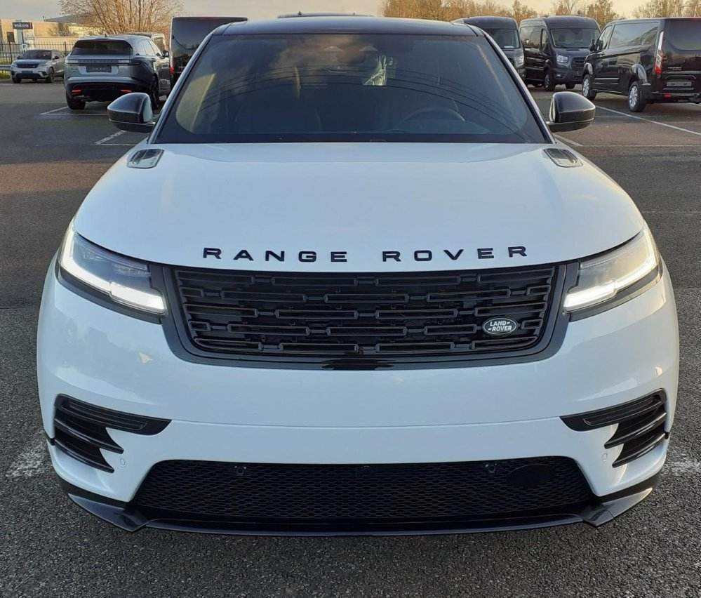 2026 Land Rover Range Rover VELAR 2.0L Petrol-Essence automatic R-Dynamic SUV